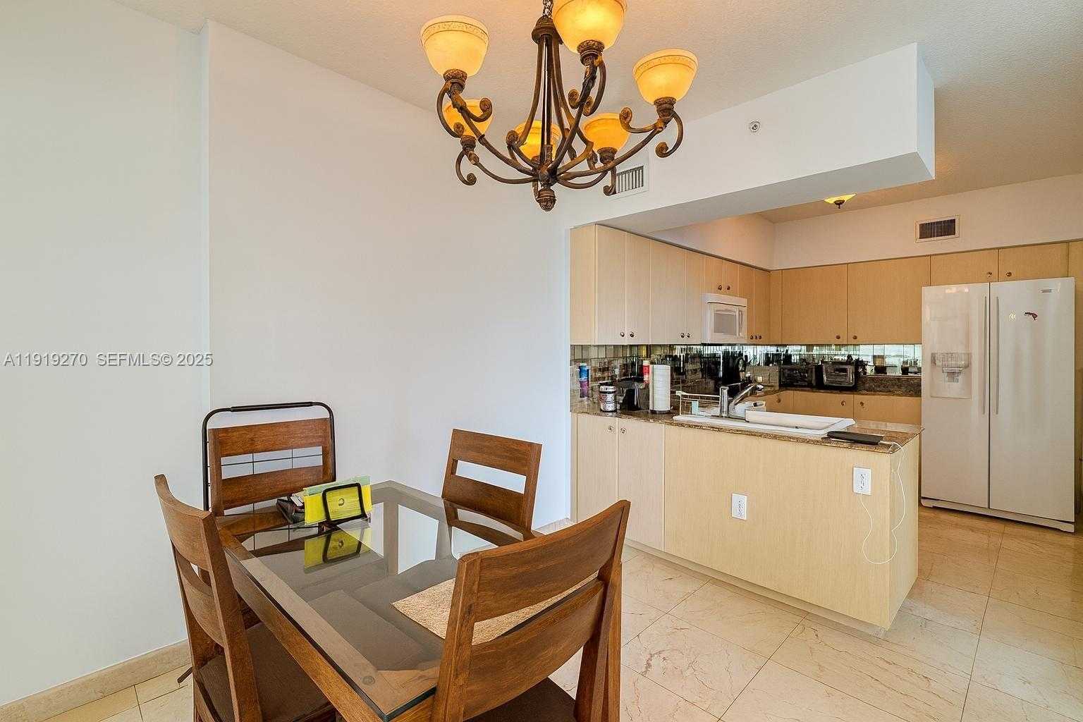 Small Image of 3370 HIDDEN BAY DR #511, Aventura Number 5