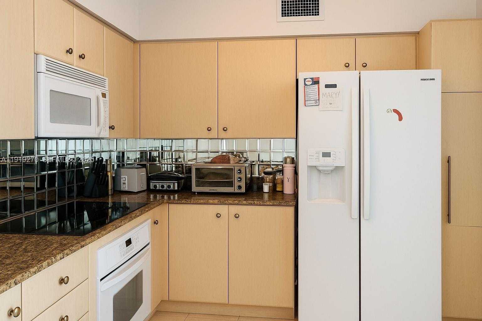 Small Image of 3370 HIDDEN BAY DR #511, Aventura Number 8