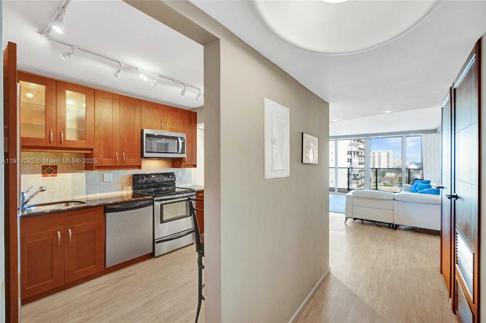 Small Image of 2301 SOUTH OCEAN DR #1204, Hollywood Number 17