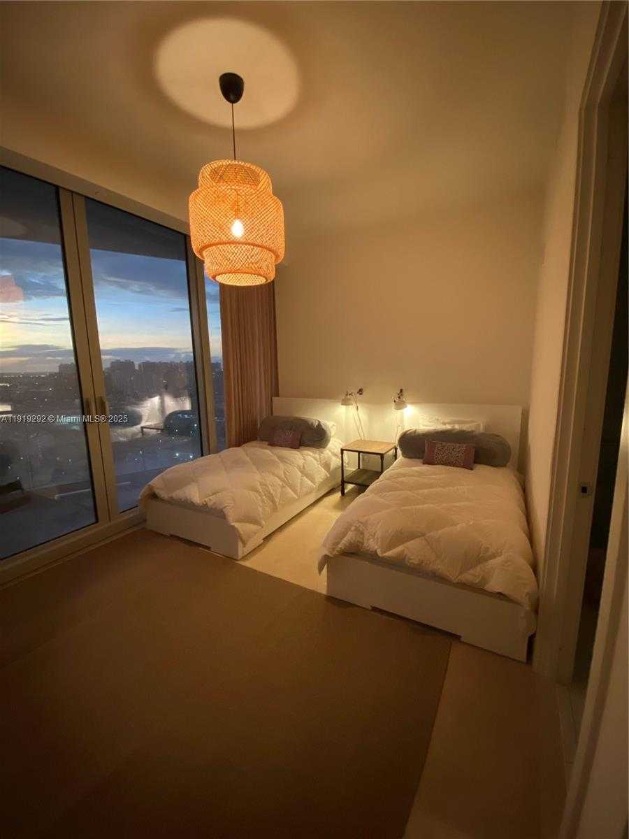 Small Image of 16901 COLLINS AVE #2203, Sunny Isles Beach Number 9