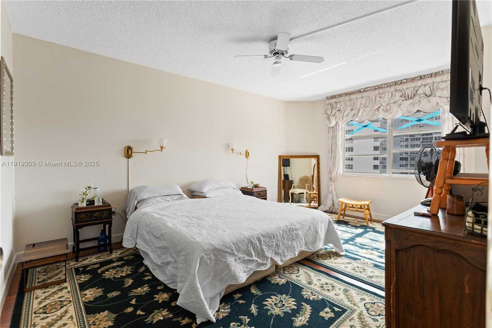 Small Image of 1980 SOUTH OCEAN DR #8Q, Hallandale Beach Number 49