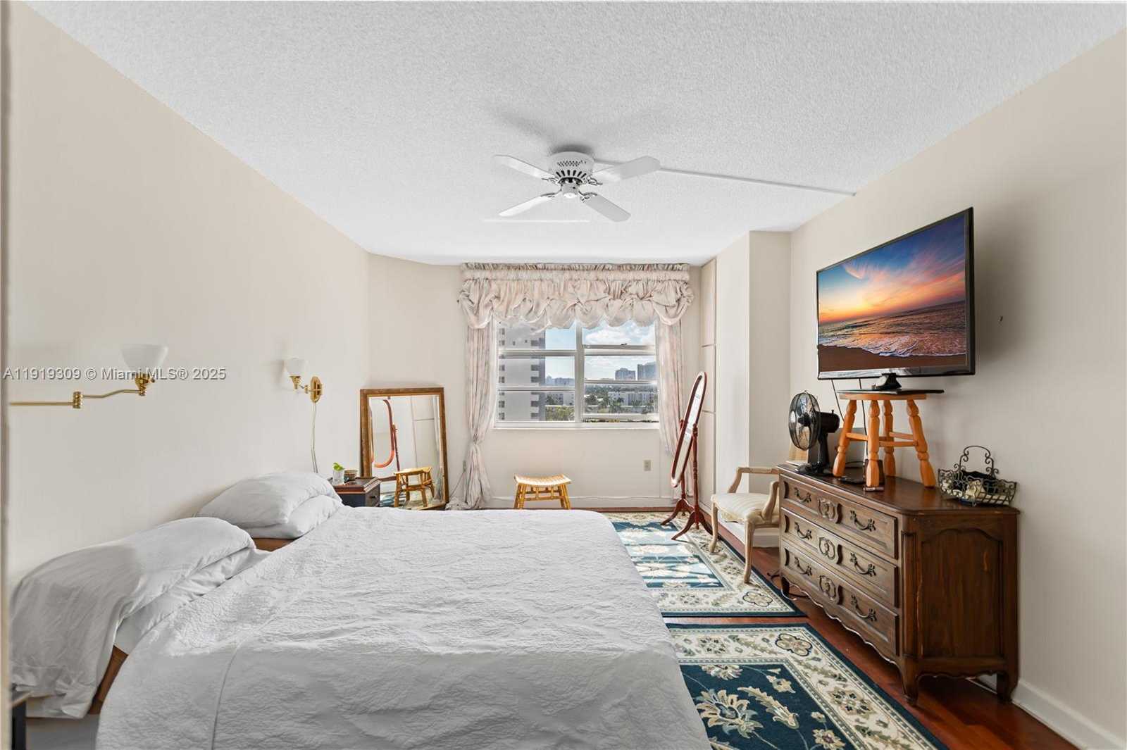 Small Image of 1980 SOUTH OCEAN DR #8Q, Hallandale Beach Number 50