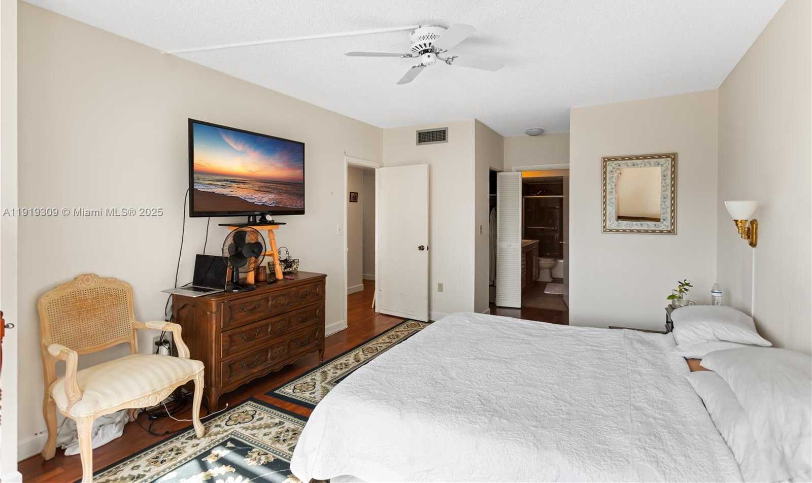 Small Image of 1980 SOUTH OCEAN DR #8Q, Hallandale Beach Number 53