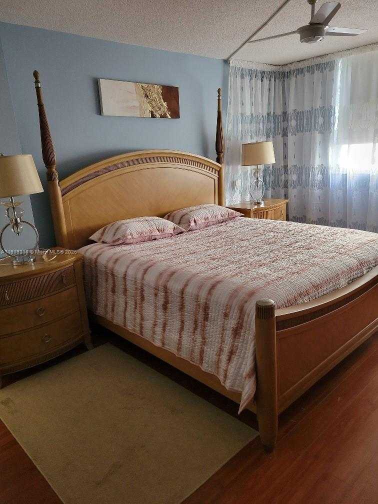 Small Image of 1833 SOUTH OCEAN DR #307, Hallandale Beach Number 12