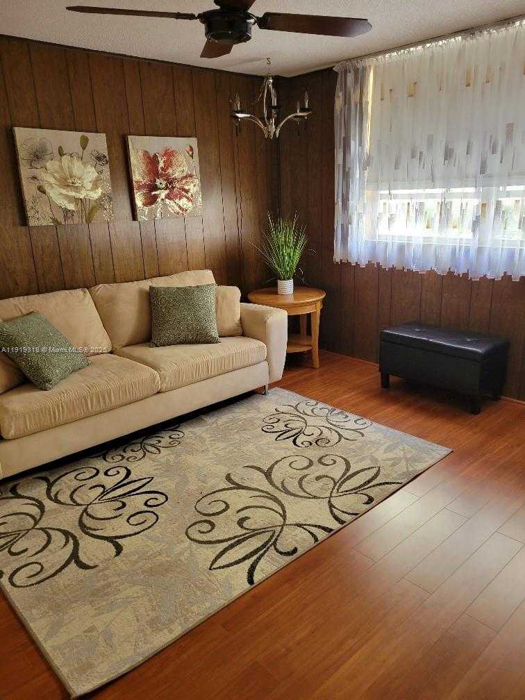 Small Image of 1833 SOUTH OCEAN DR #307, Hallandale Beach Number 9