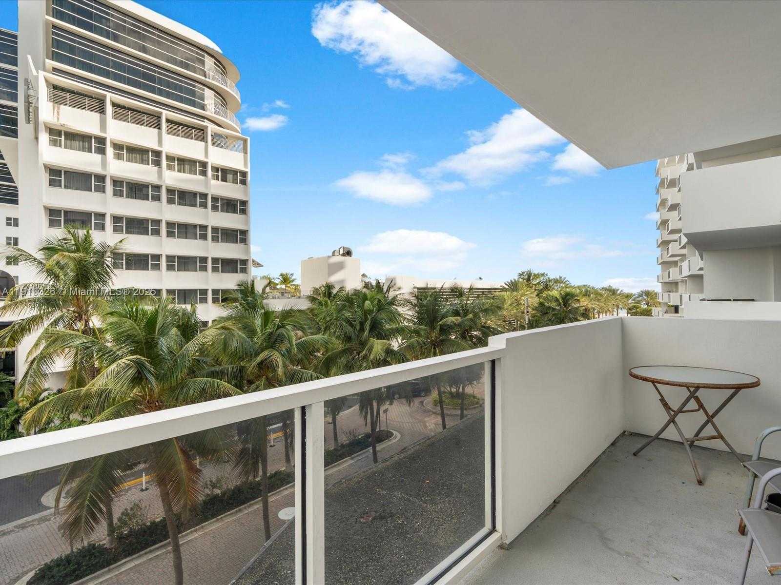 Small Image of 100 LINCOLN RD #423, Miami Beach Number 1