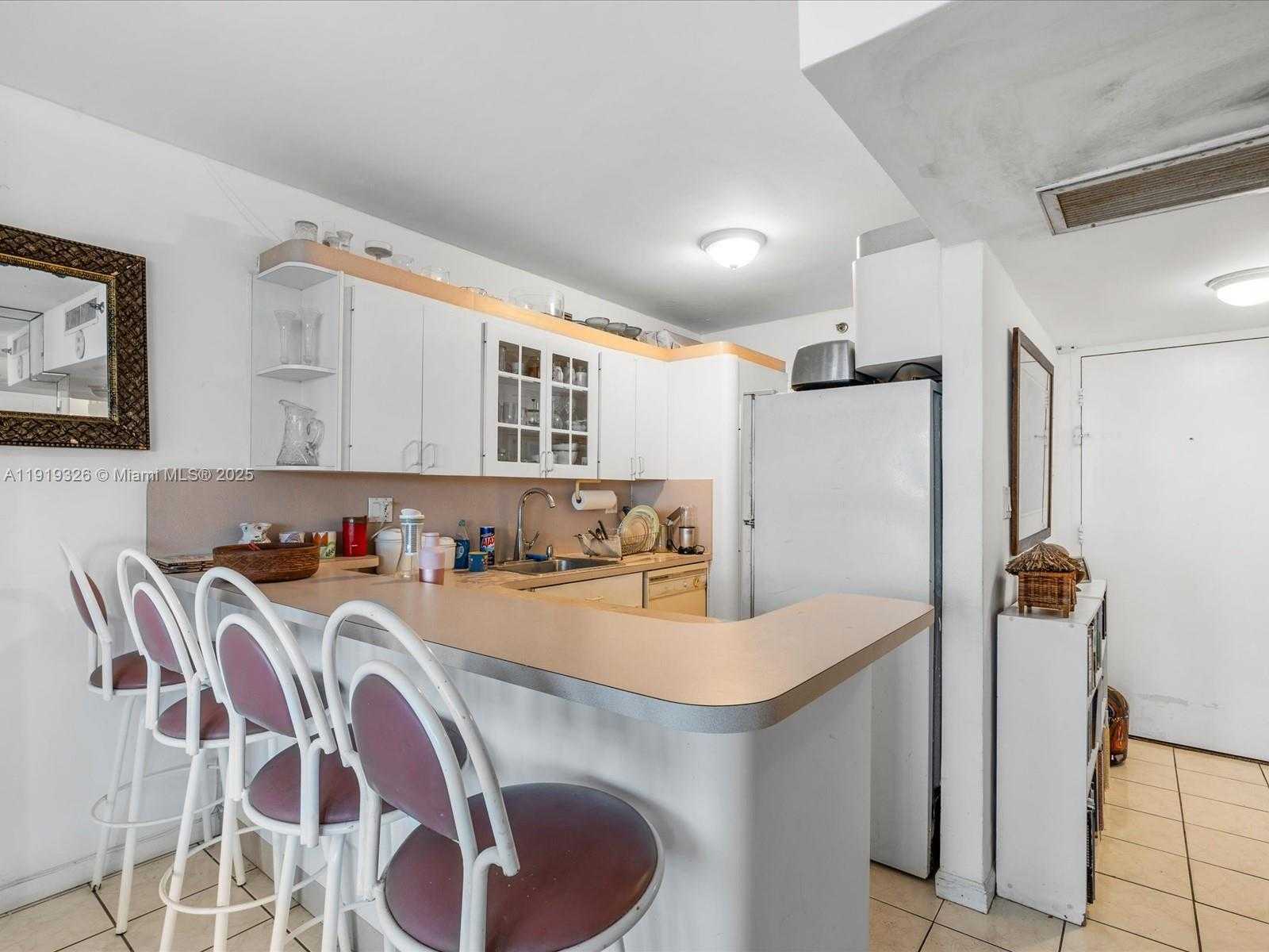 Small Image of 100 LINCOLN RD #423, Miami Beach Number 13