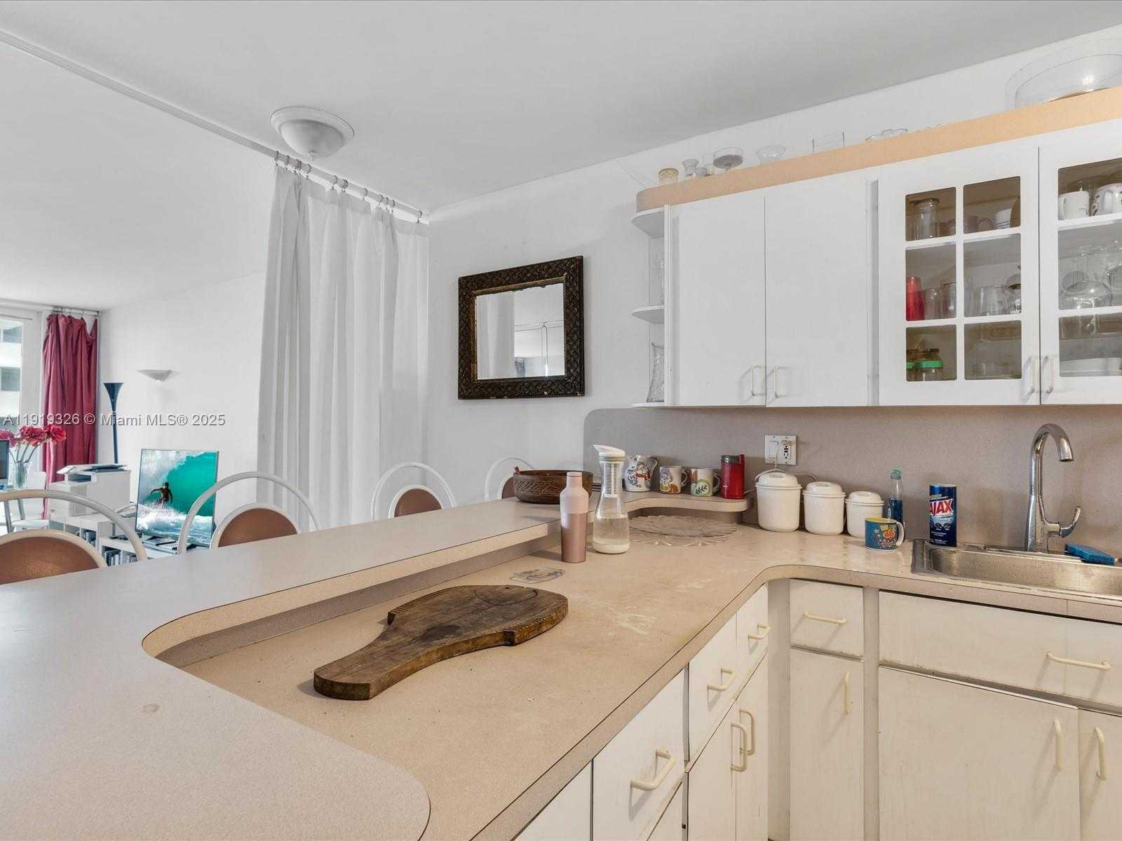 Small Image of 100 LINCOLN RD #423, Miami Beach Number 15