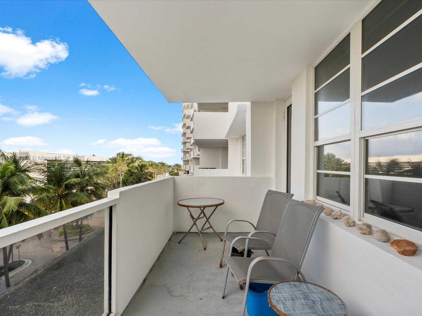 Small Image of 100 LINCOLN RD #423, Miami Beach Number 6