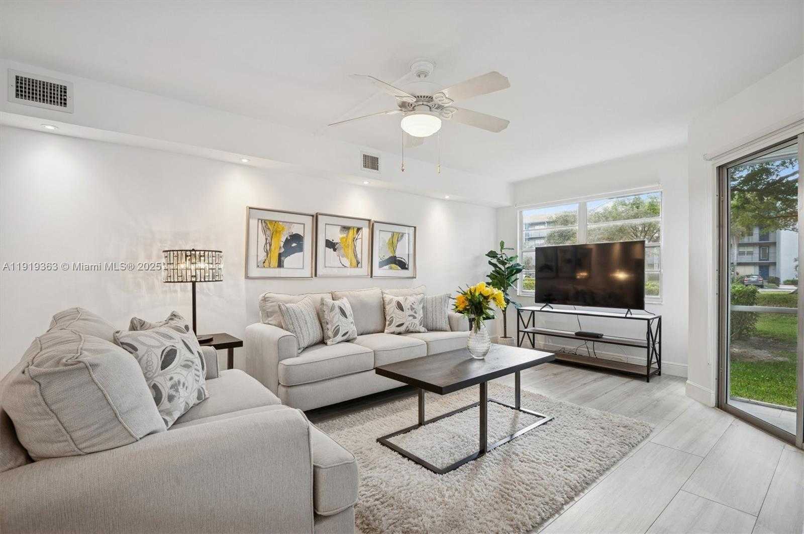 Small Image of 12600 SOUTH WEST 5TH CT #104L, Pembroke Pines Number 4