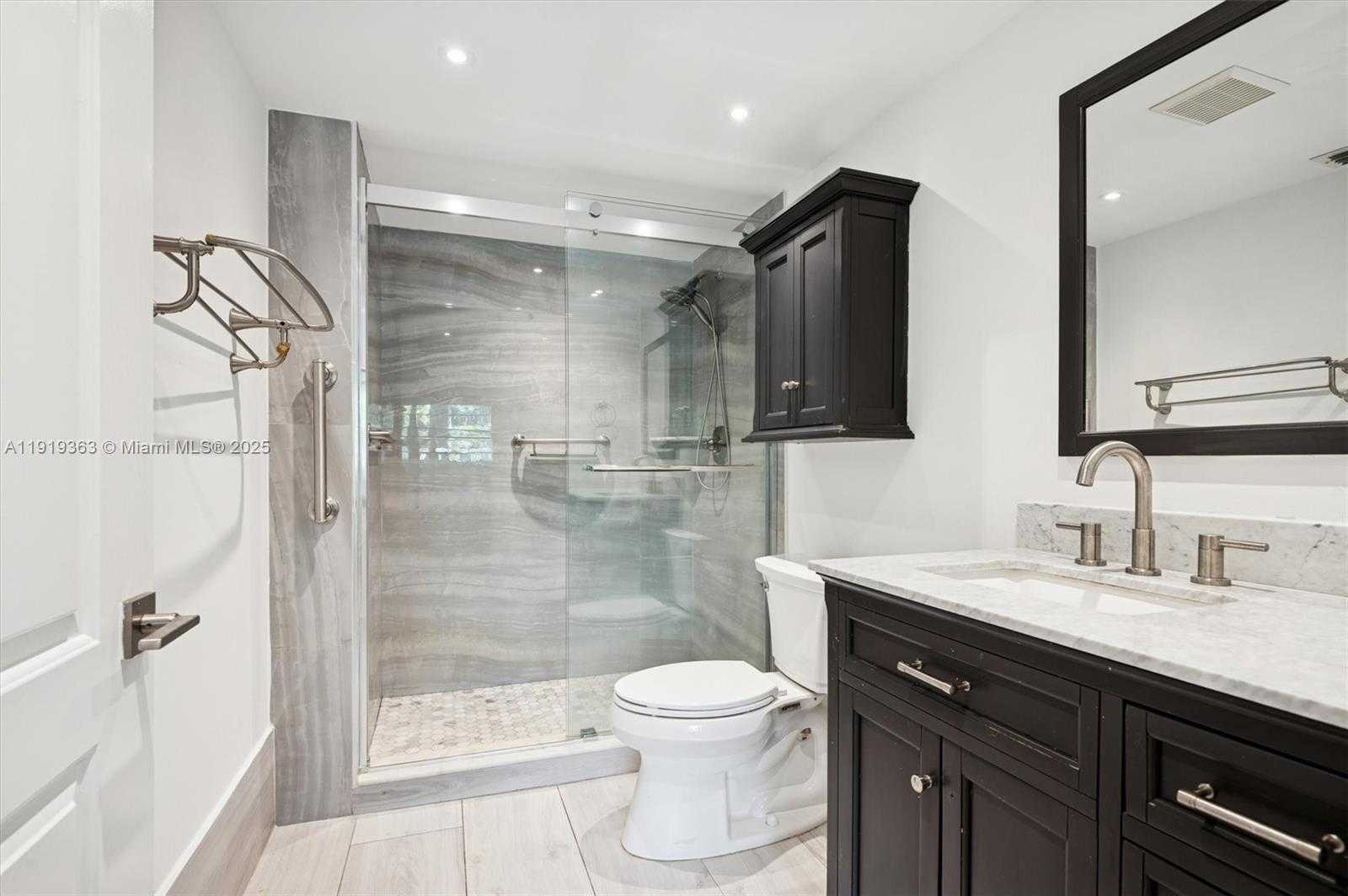 Small Image of 12600 SOUTH WEST 5TH CT #104L, Pembroke Pines Number 9