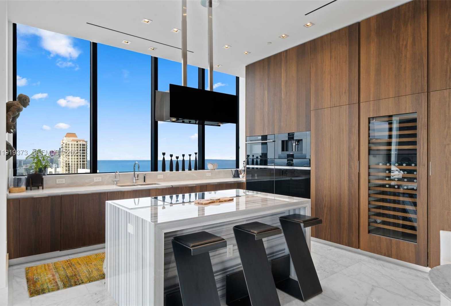 Small Image of 17141 COLLINS AVE #4002, Sunny Isles Beach Number 3