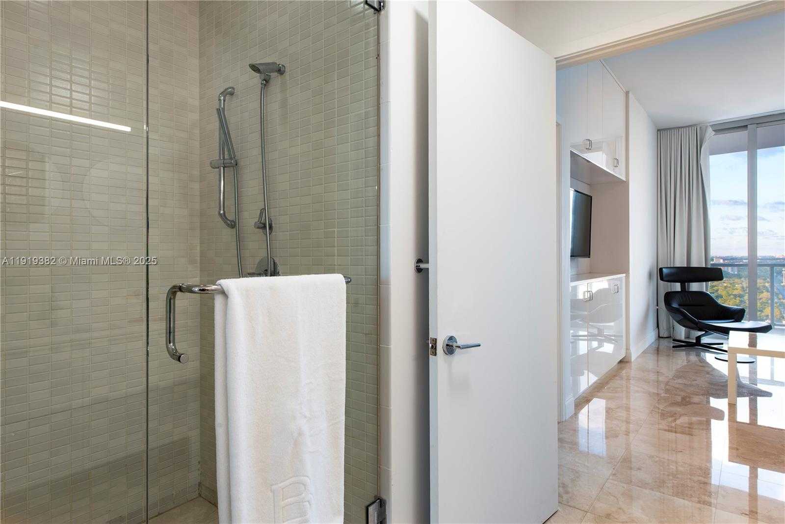 Small Image of 3470 EAST COAST AVE #H2504, Miami Number 12