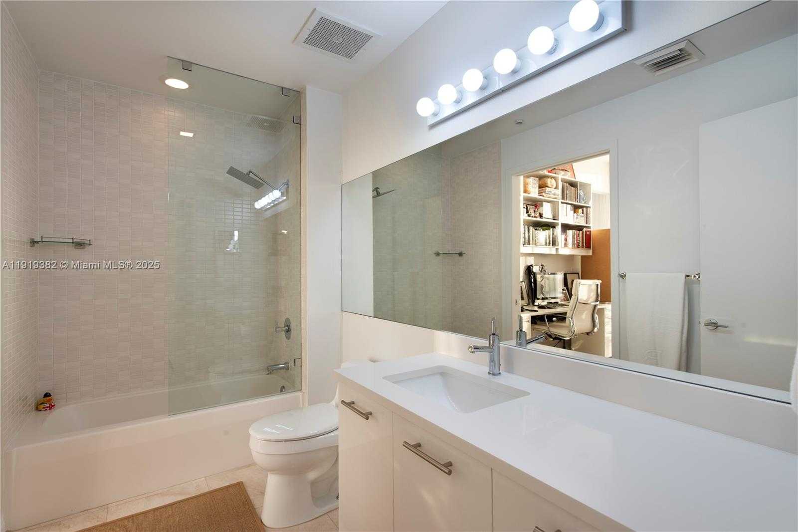 Small Image of 3470 EAST COAST AVE #H2504, Miami Number 14