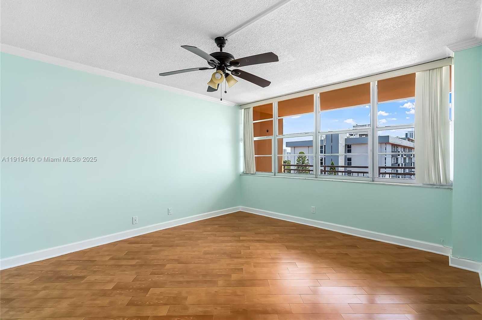 Small Image of 2025 NORTH EAST 164TH ST #907, North Miami Beach Number 20