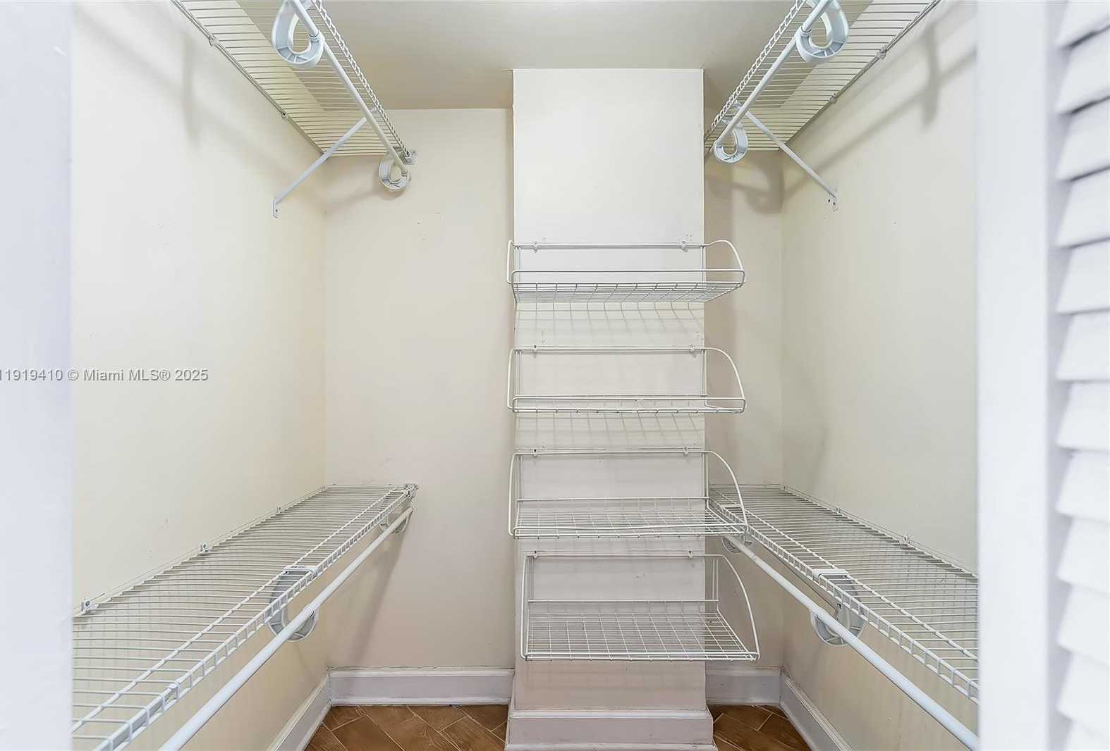 Small Image of 2025 NORTH EAST 164TH ST #907, North Miami Beach Number 28