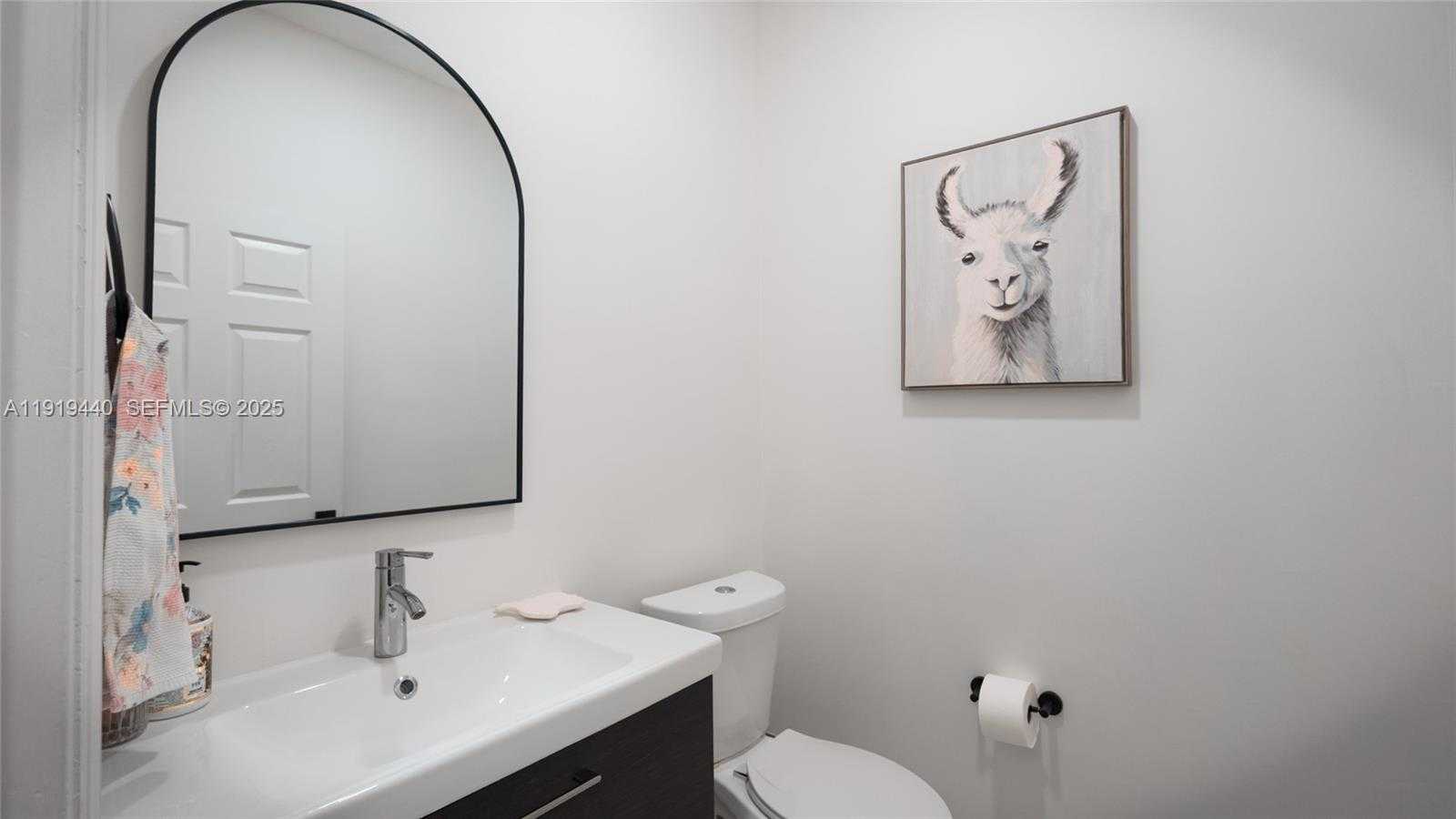 Small Image of 12791 SOUTH WEST 132ND TER, Miami Number 10