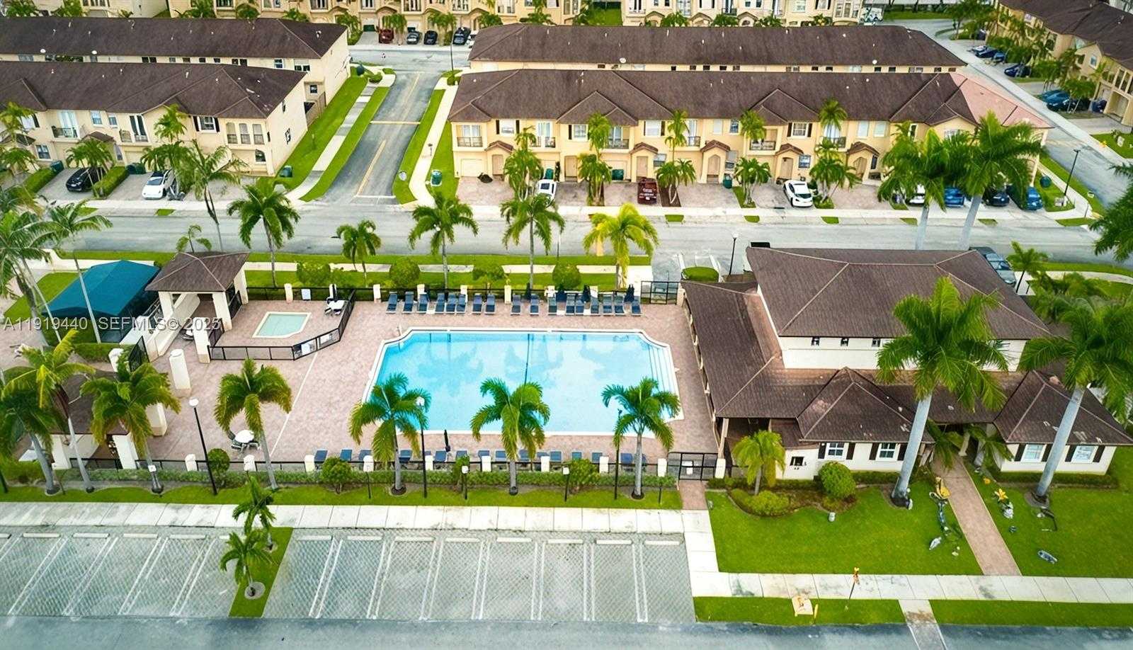 Small Image of 12791 SOUTH WEST 132ND TER, Miami Number 36