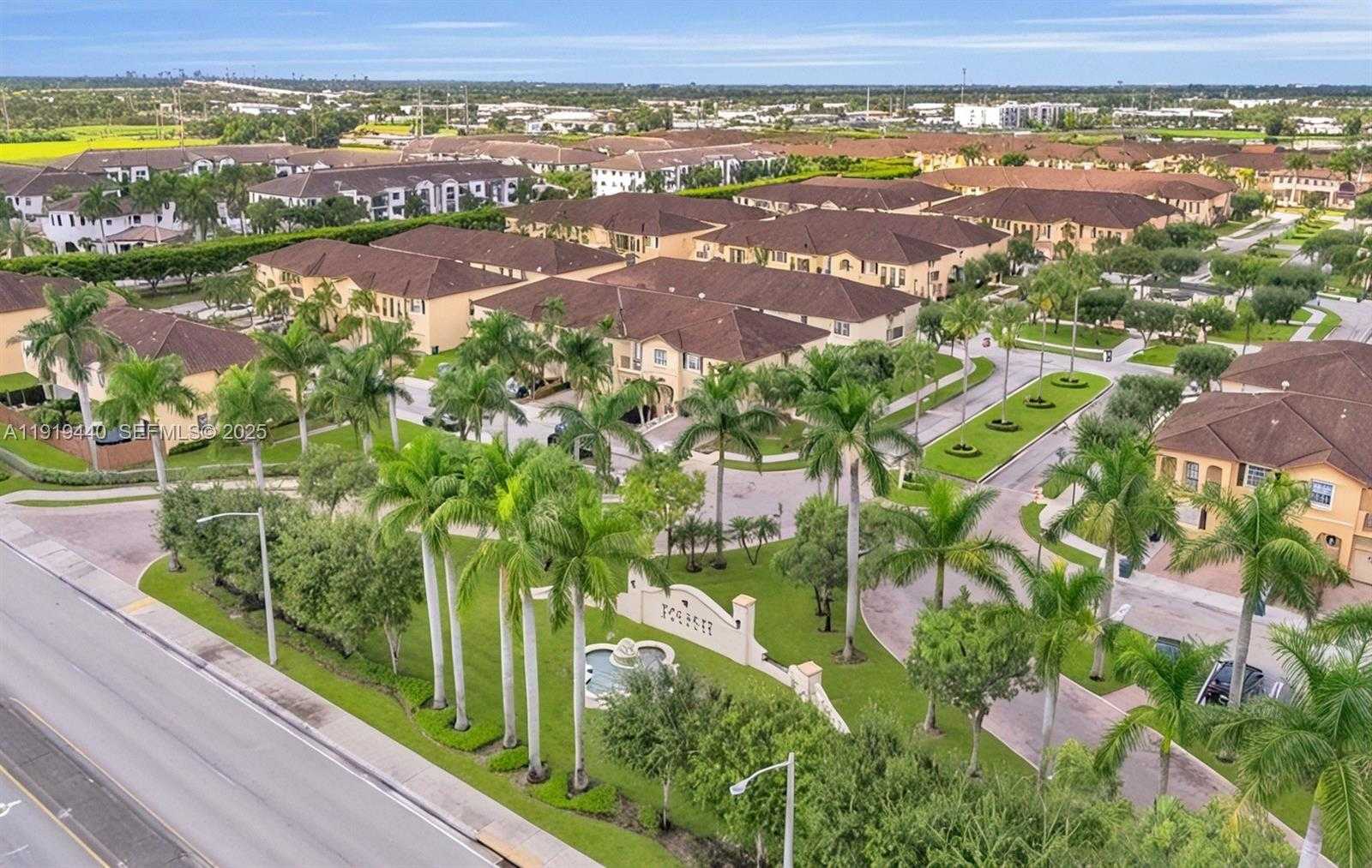 Small Image of 12791 SOUTH WEST 132ND TER, Miami Number 39