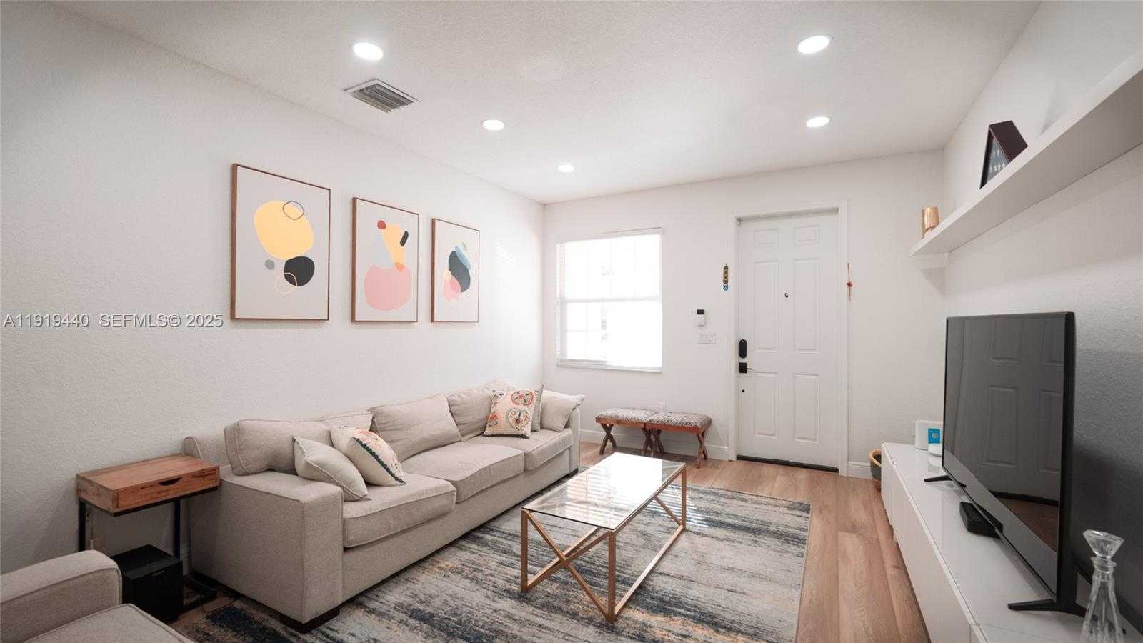 Small Image of 12791 SOUTH WEST 132ND TER, Miami Number 7