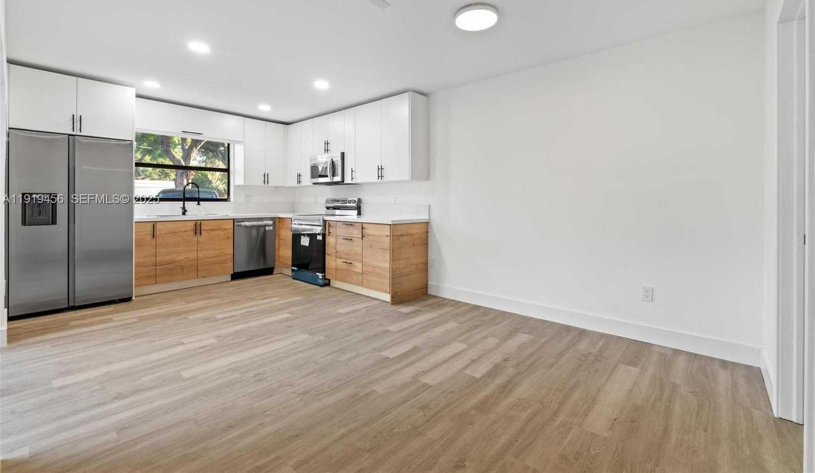 Small Image of 14201 SOUTH WEST 94TH CIR LN #103-5, Miami Number 11