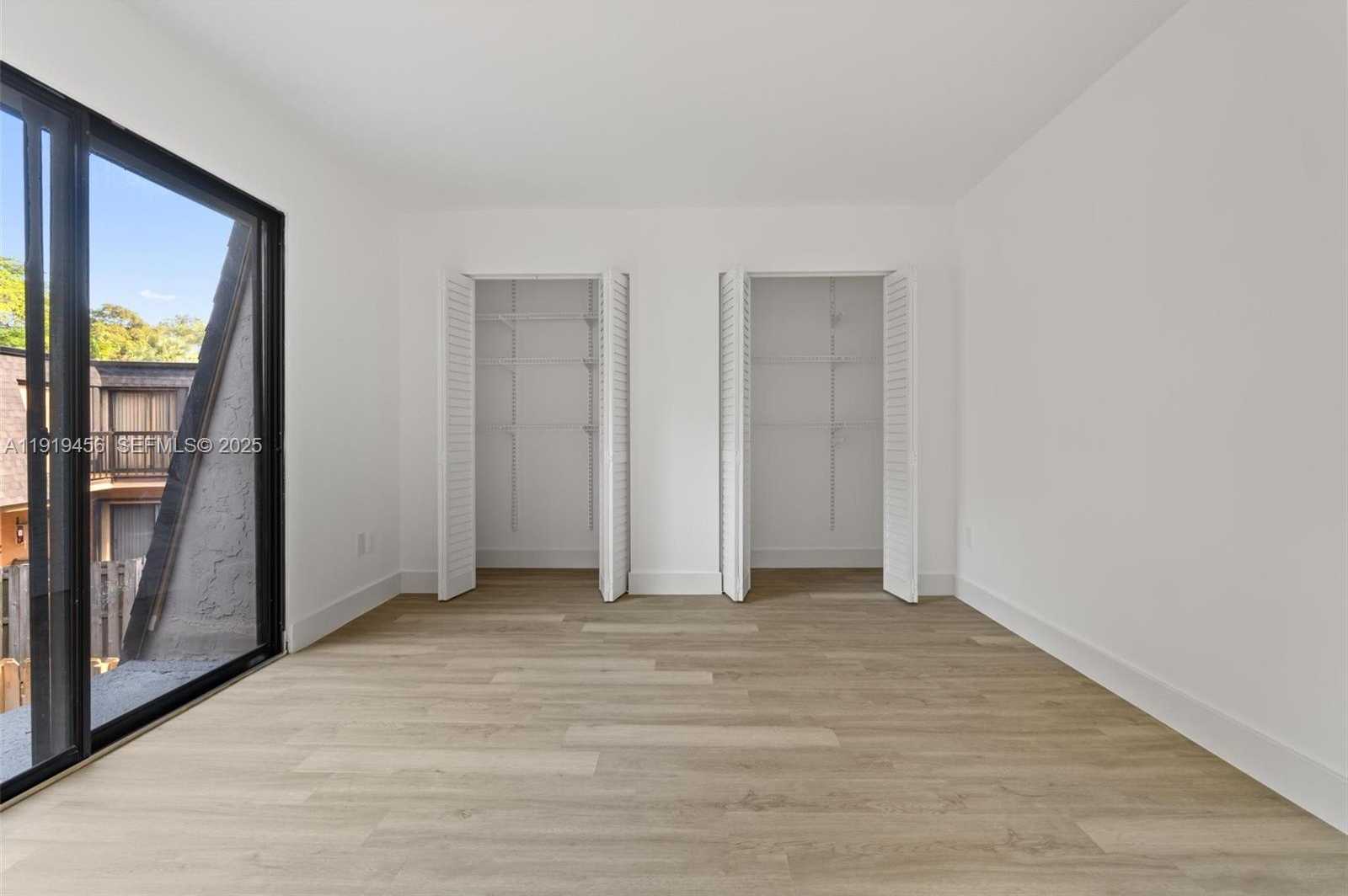 Small Image of 14201 SOUTH WEST 94TH CIR LN #103-5, Miami Number 21