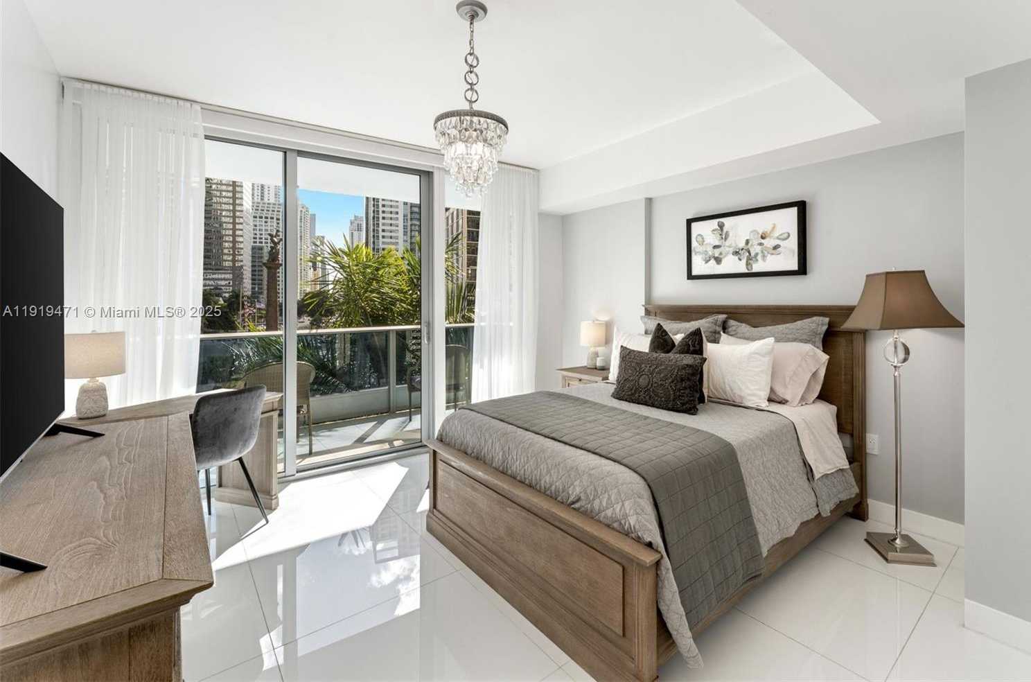 Small Image of 200 BISCAYNE BOULEVARD WAY #303, Miami Number 16