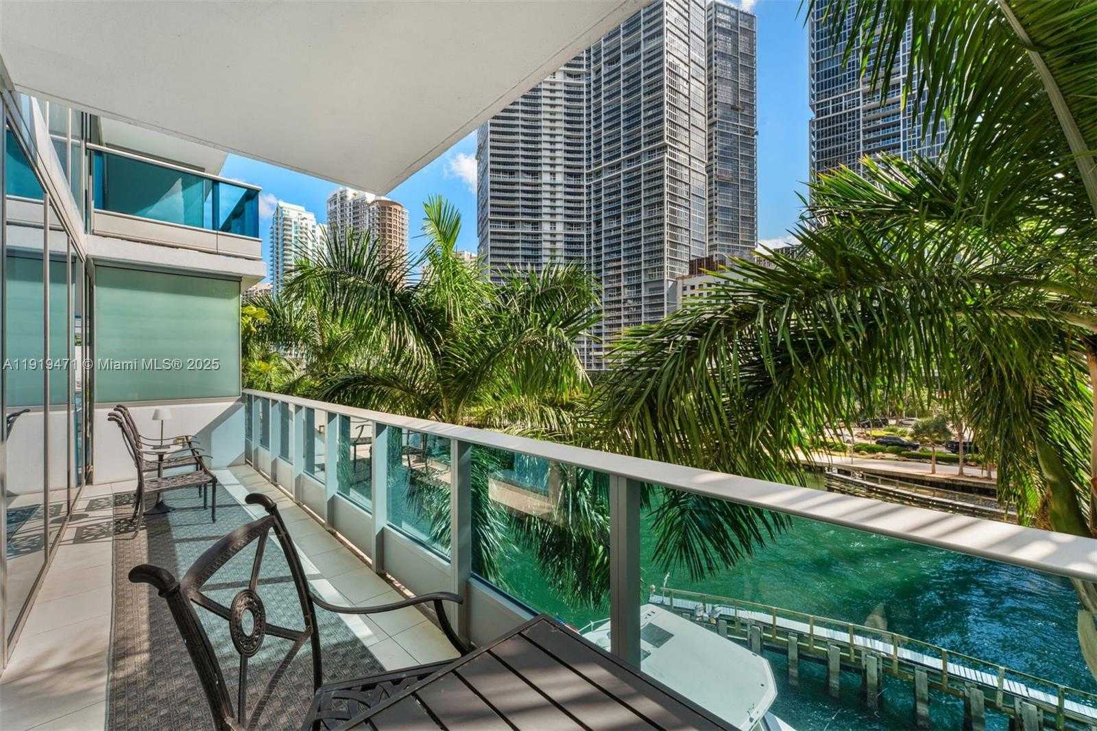 Small Image of 200 BISCAYNE BOULEVARD WAY #303, Miami Number 22