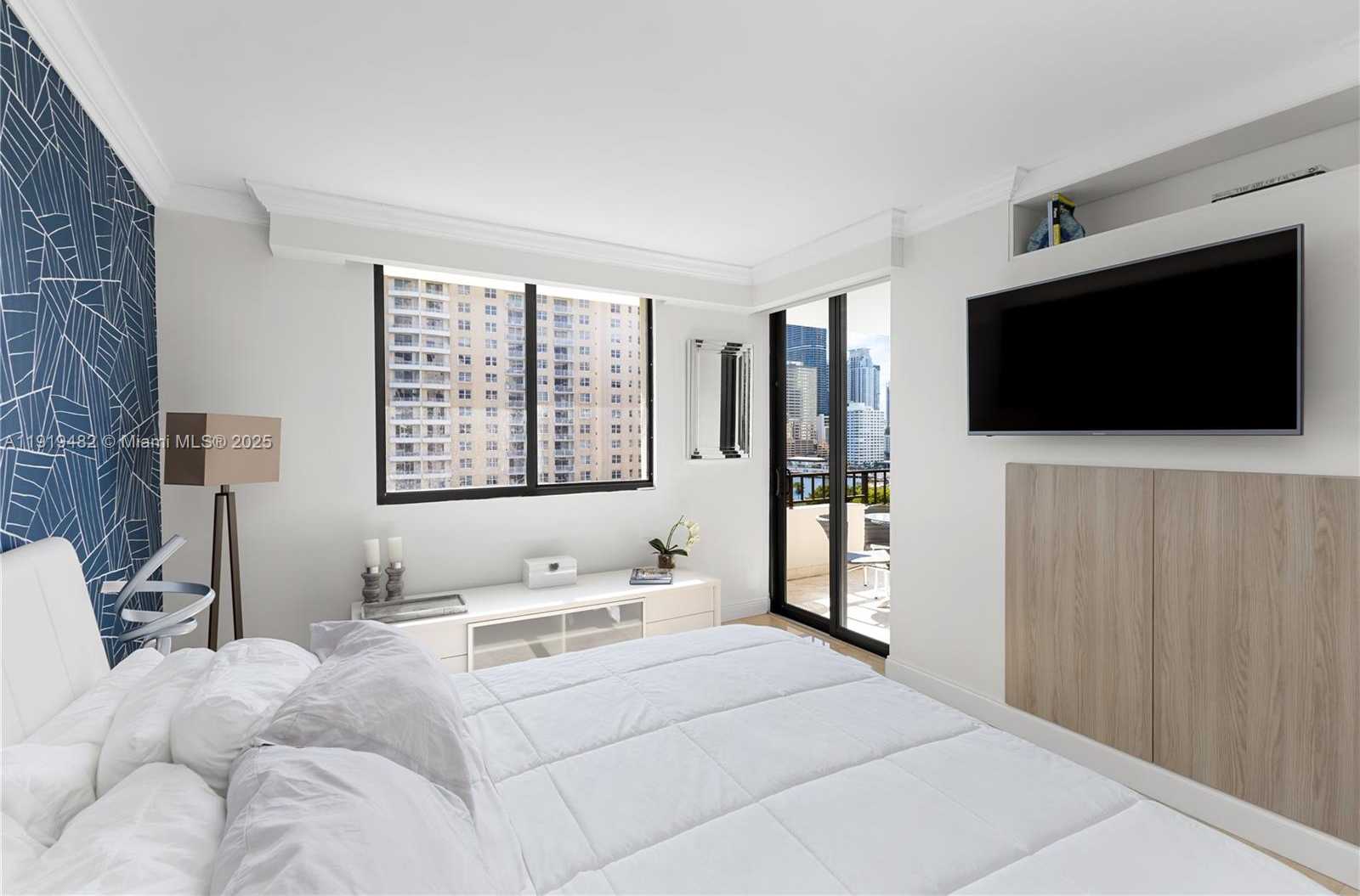 Small Image of 520 BRICKELL KEY DR #A1207, Miami Number 19