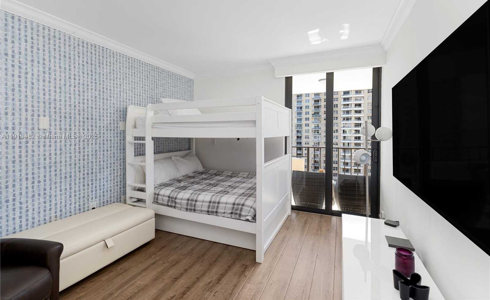 Small Image of 520 BRICKELL KEY DR #A1207, Miami Number 23