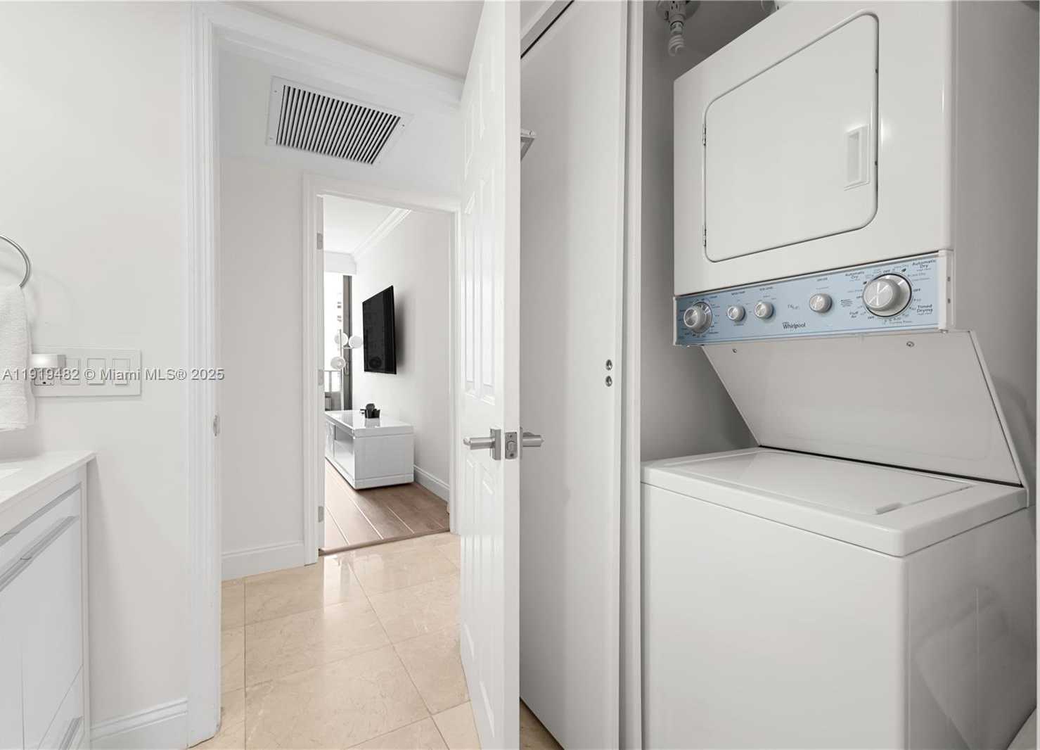 Small Image of 520 BRICKELL KEY DR #A1207, Miami Number 26