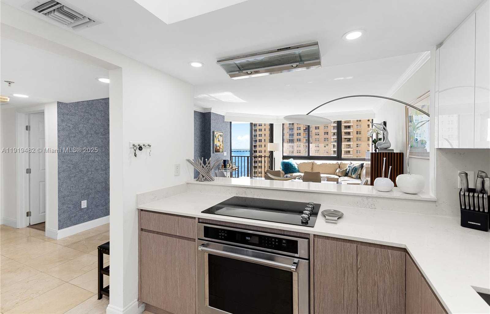 Small Image of 520 BRICKELL KEY DR #A1207, Miami Number 8