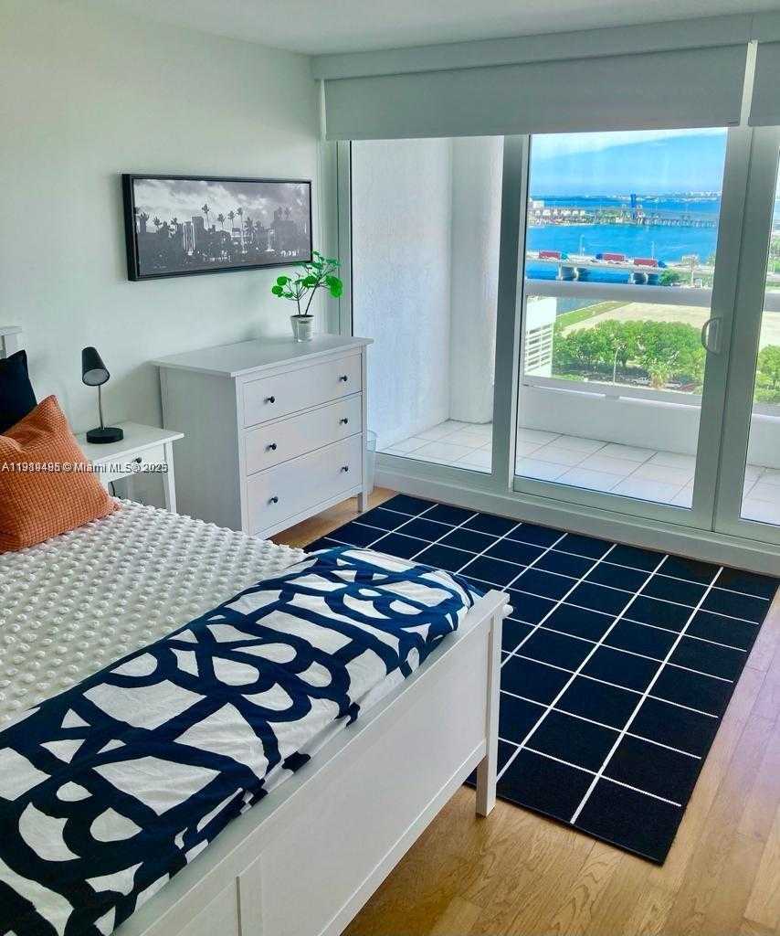 Small Image of 1717 NORTH BAYSHORE DR #A-1953, Miami Number 13