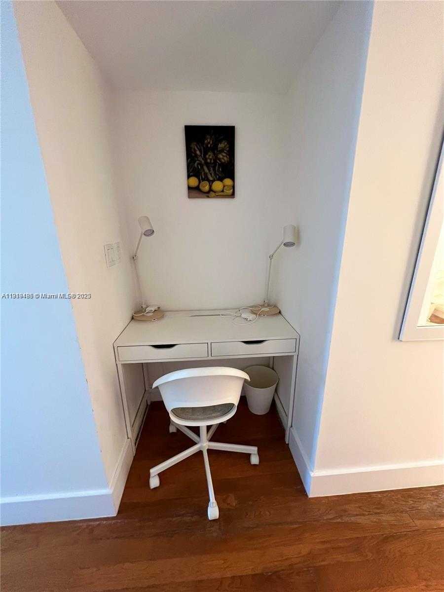 Small Image of 1717 NORTH BAYSHORE DR #A-1953, Miami Number 15