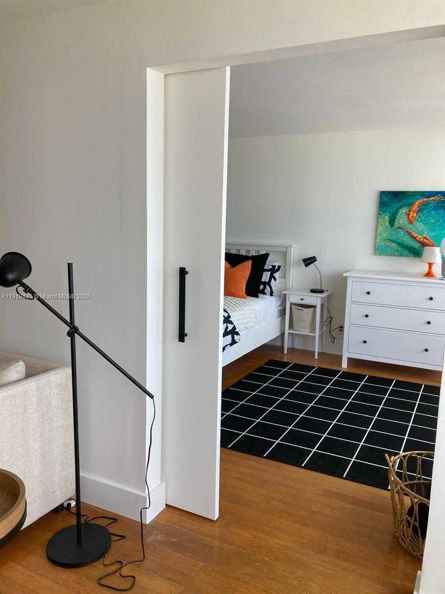 Small Image of 1717 NORTH BAYSHORE DR #A-1953, Miami Number 27