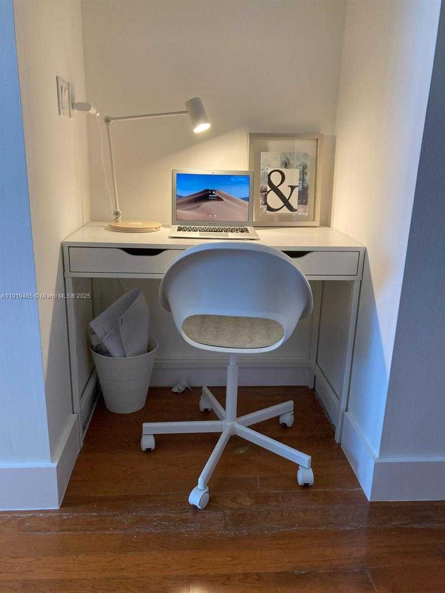 Small Image of 1717 NORTH BAYSHORE DR #A-1953, Miami Number 28