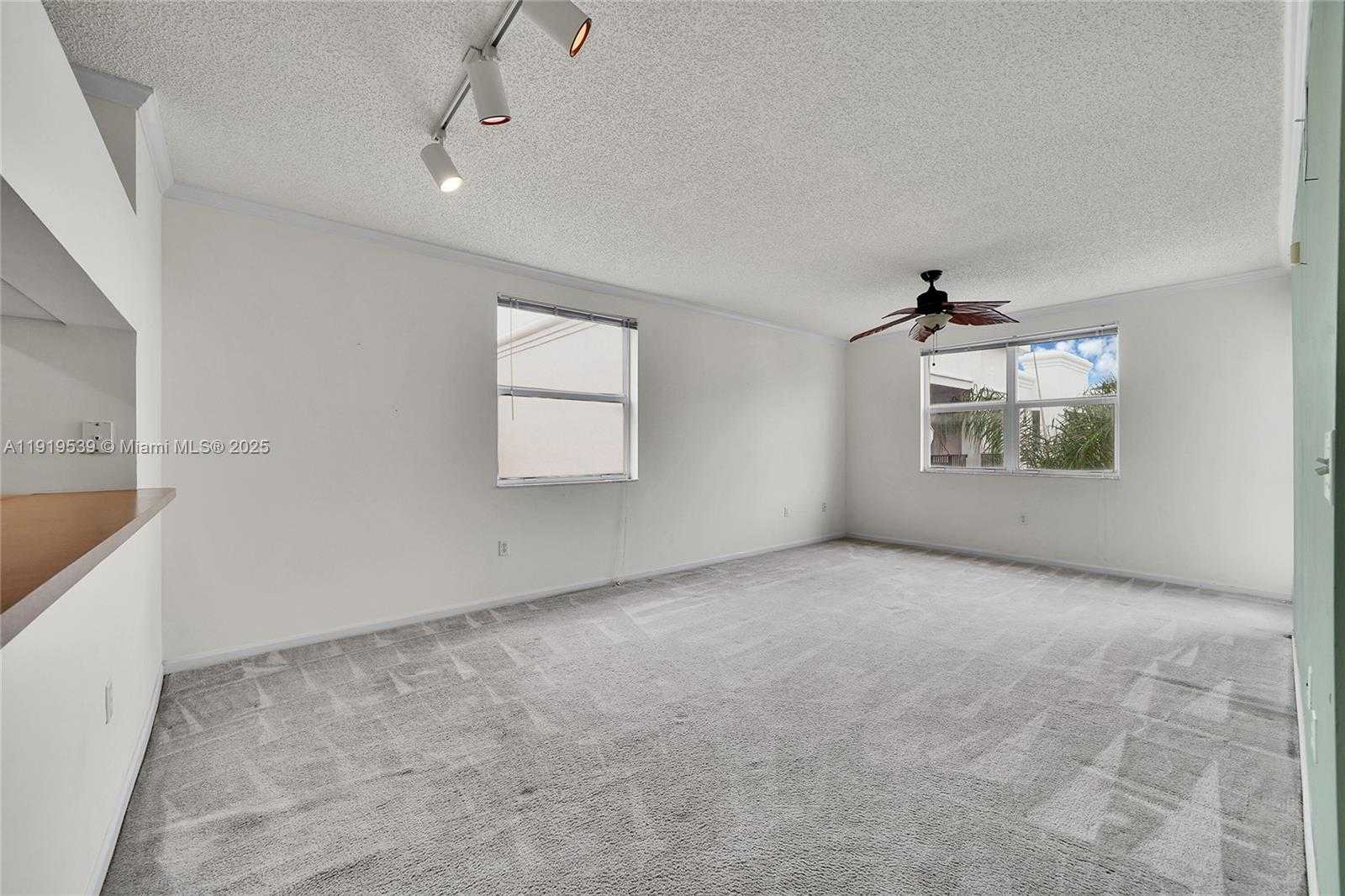 Small Image of 17125 NORTH BAY RD #3612, Sunny Isles Beach Number 12