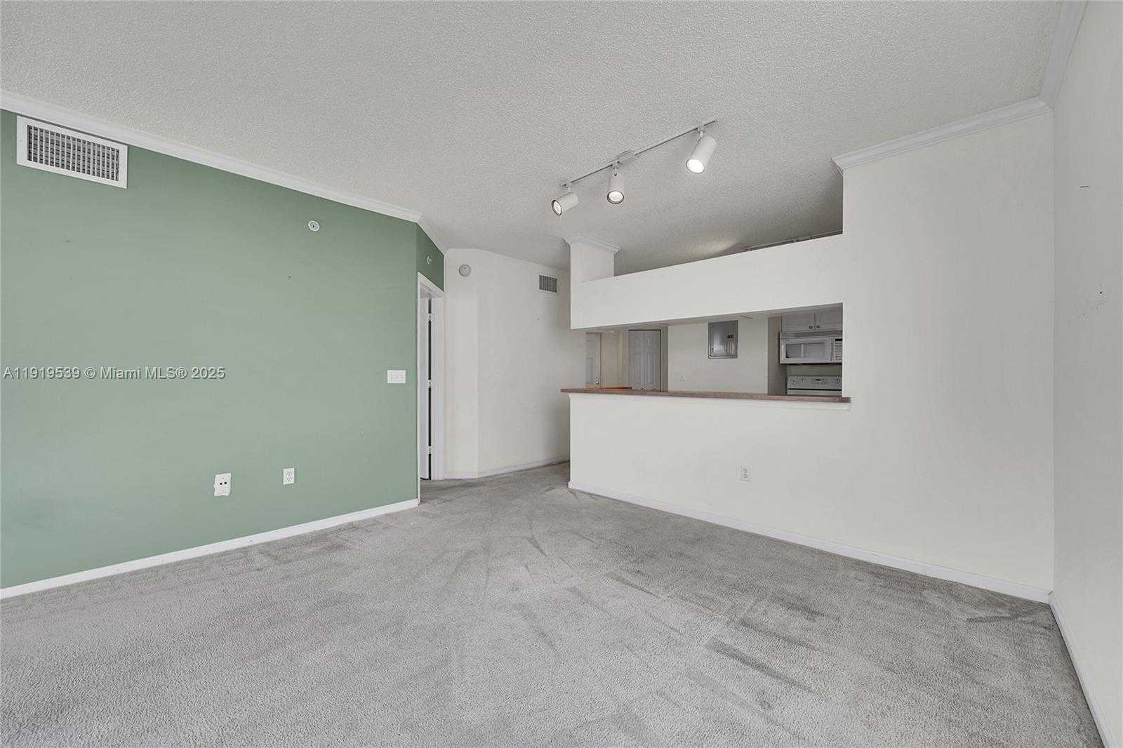 Small Image of 17125 NORTH BAY RD #3612, Sunny Isles Beach Number 14