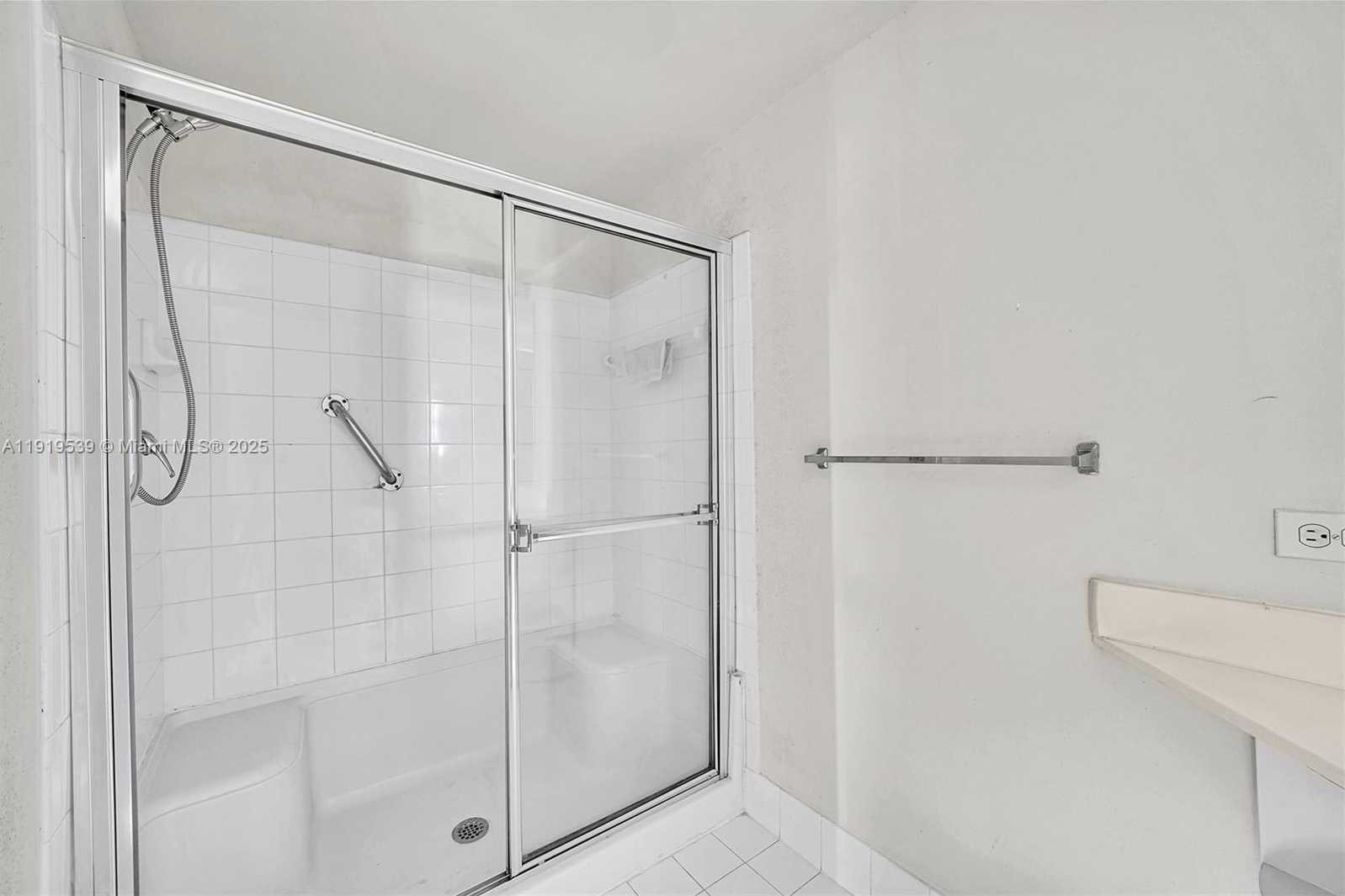 Small Image of 17125 NORTH BAY RD #3612, Sunny Isles Beach Number 20