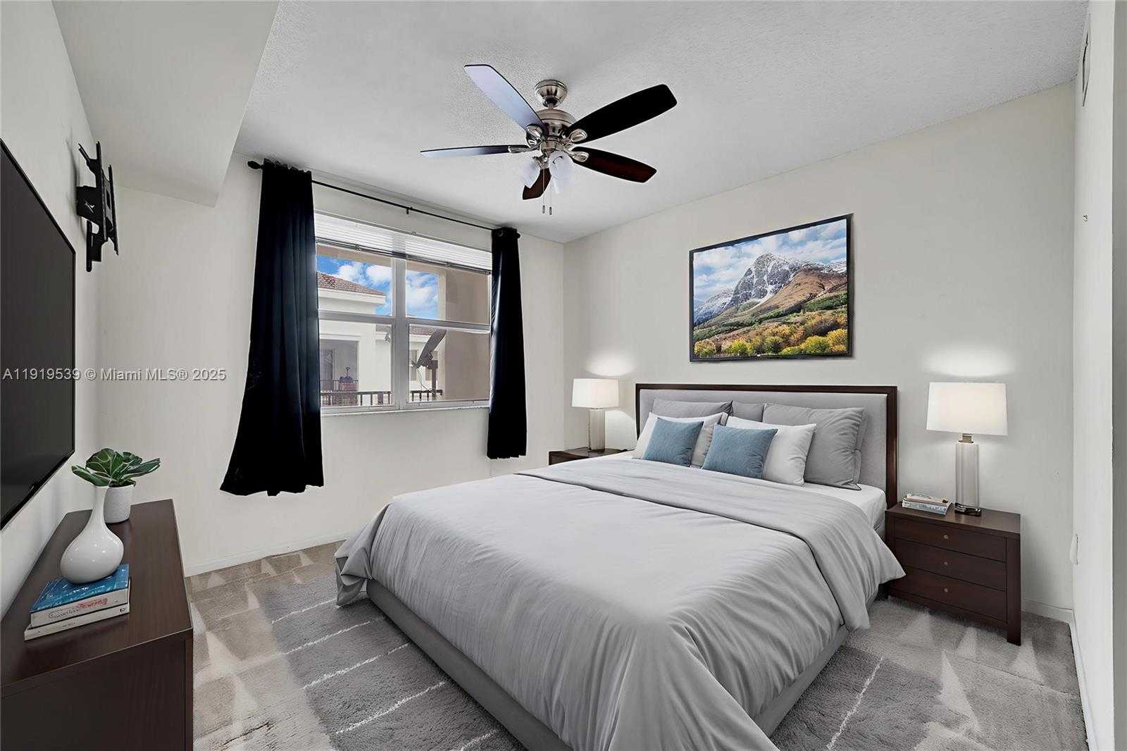 Small Image of 17125 NORTH BAY RD #3612, Sunny Isles Beach Number 3