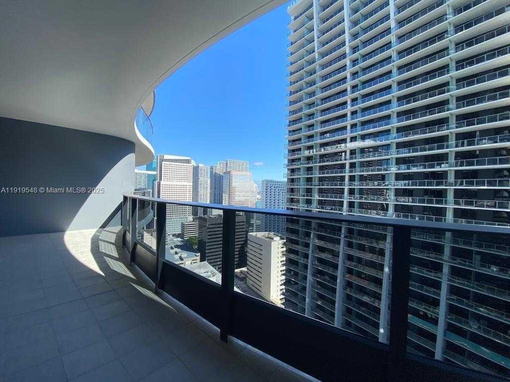 Small Image of 1000 BRICKELL PLZ #3207, Miami Number 2