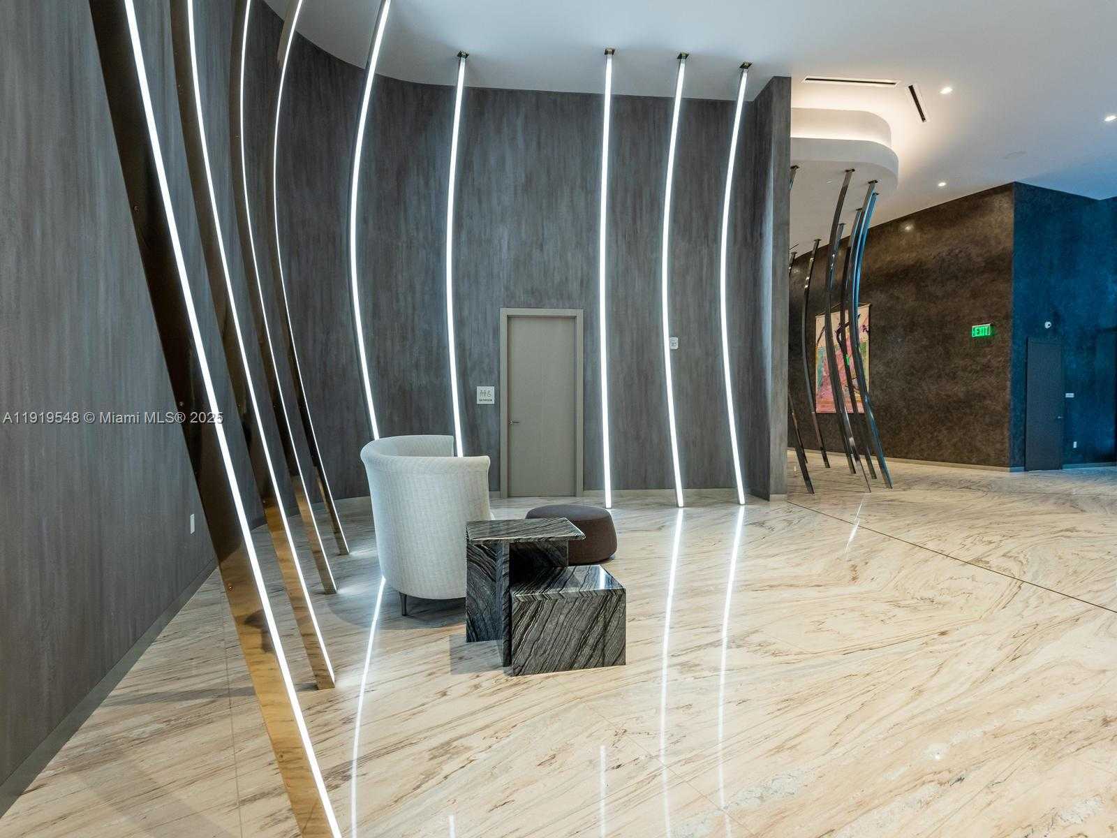 Small Image of 1000 BRICKELL PLZ #3207, Miami Number 5