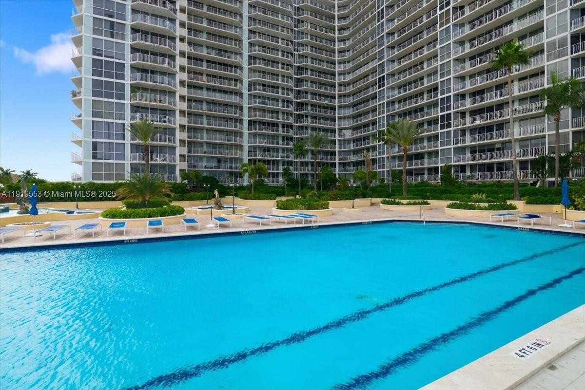 Small Image of 7601 EAST TREASURE DR ## 2109, North Bay Village Number 31