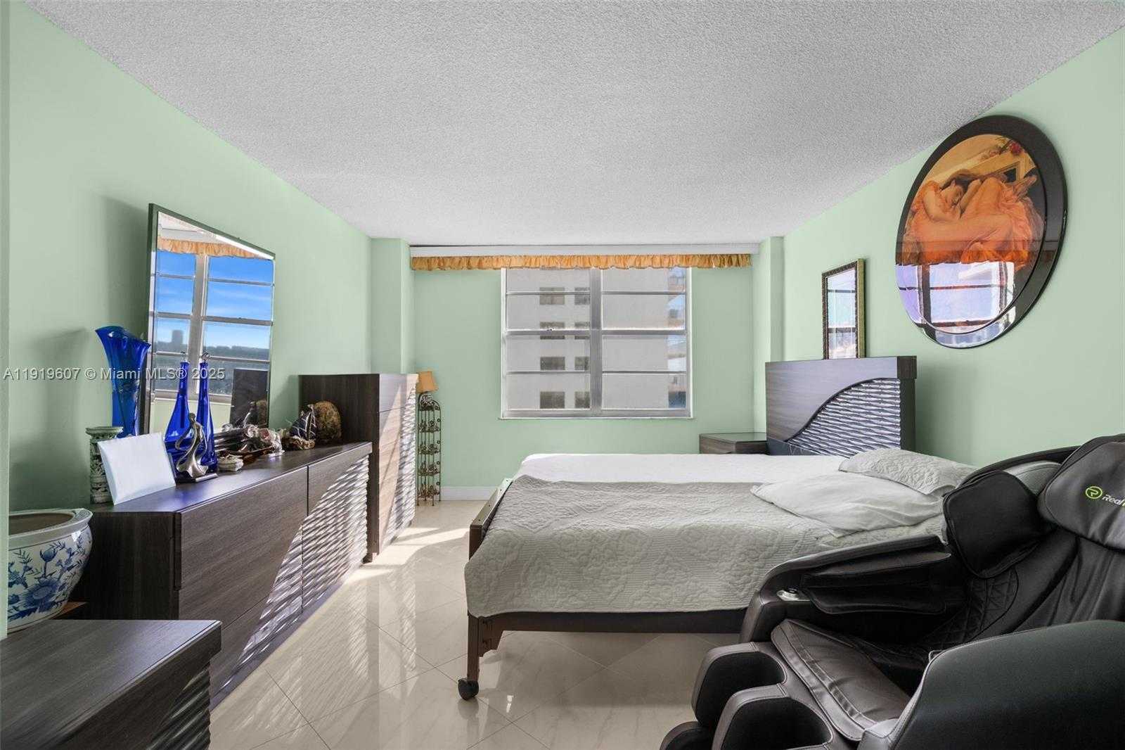 Small Image of 301 174TH ST #1109, Sunny Isles Beach Number 11