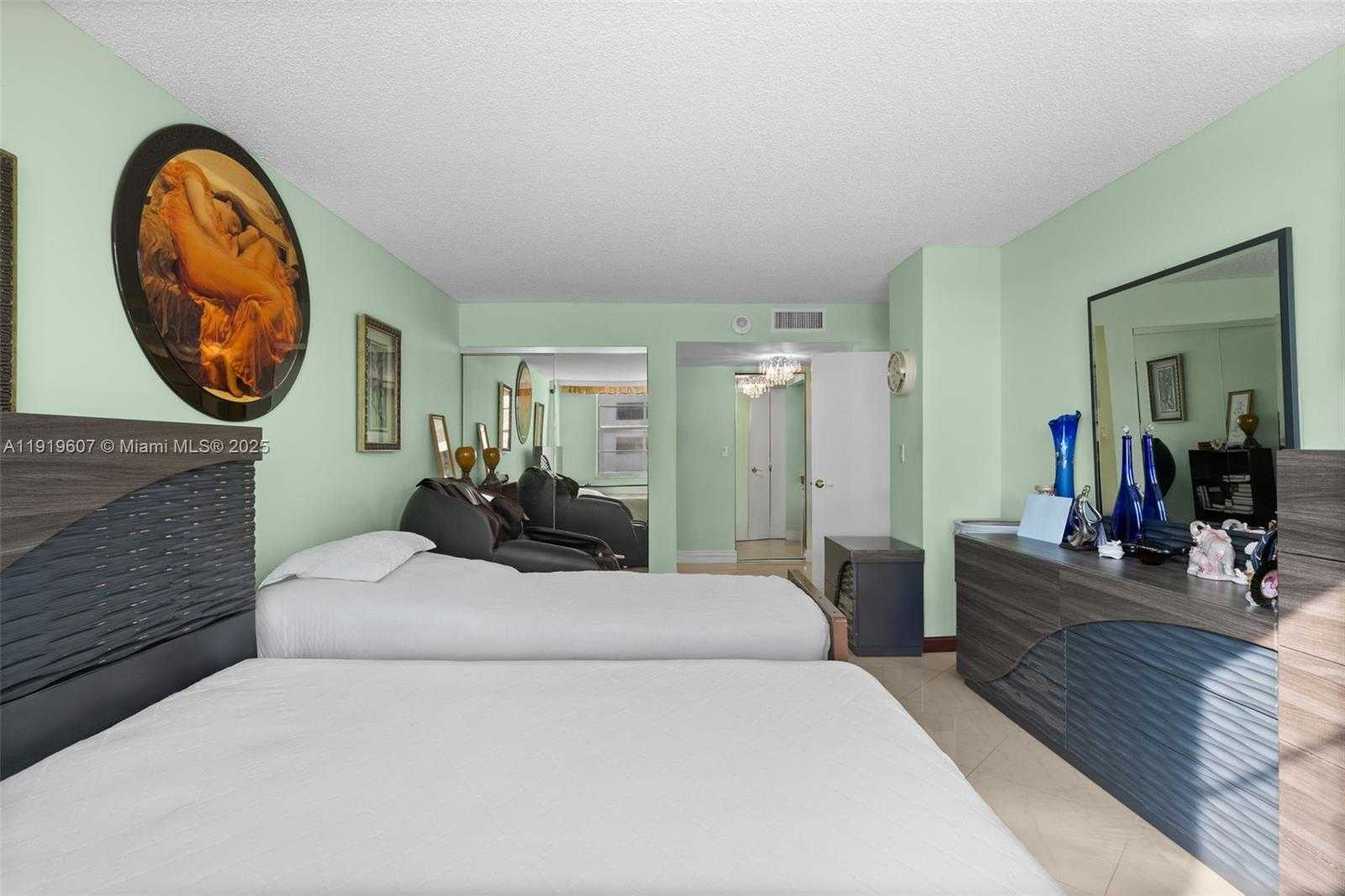 Small Image of 301 174TH ST #1109, Sunny Isles Beach Number 12