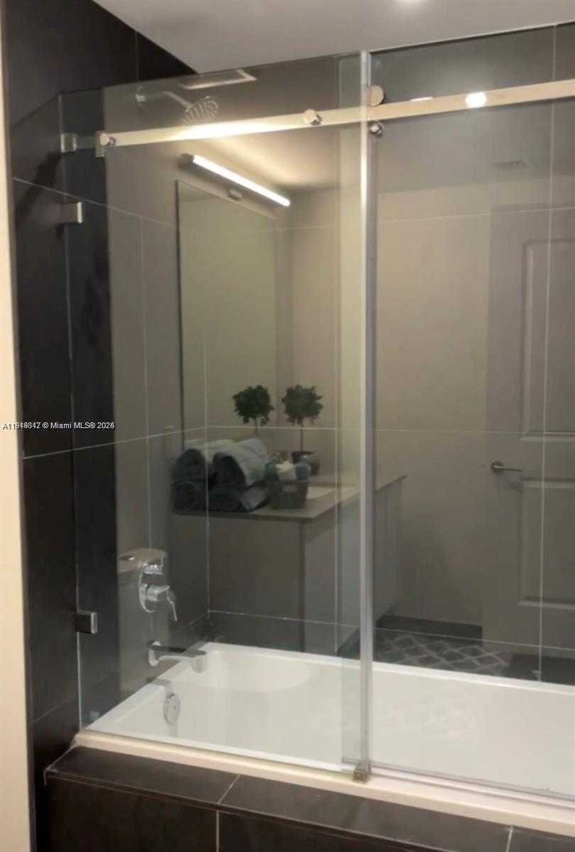 Small Image of 1600 NORTH EAST 1ST AVE #3302, Miami Number 7