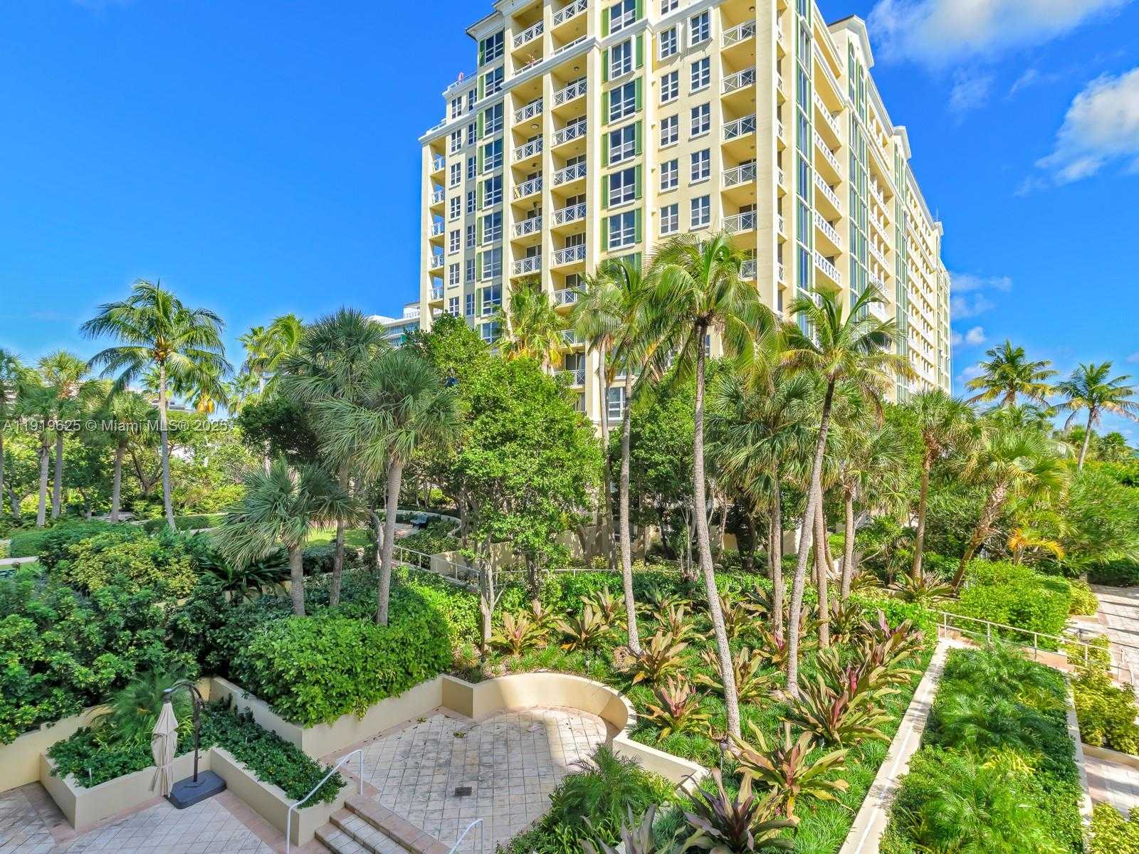 Small Image of 445 GRAND BAY DR #303, Key Biscayne Number 16