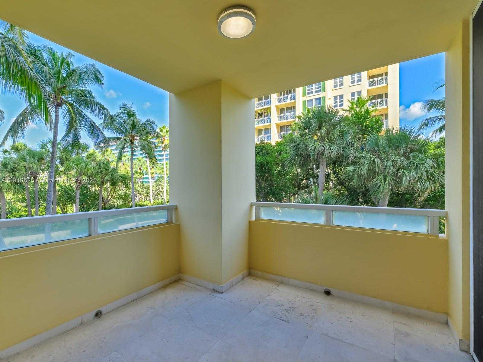 Small Image of 445 GRAND BAY DR #303, Key Biscayne Number 27