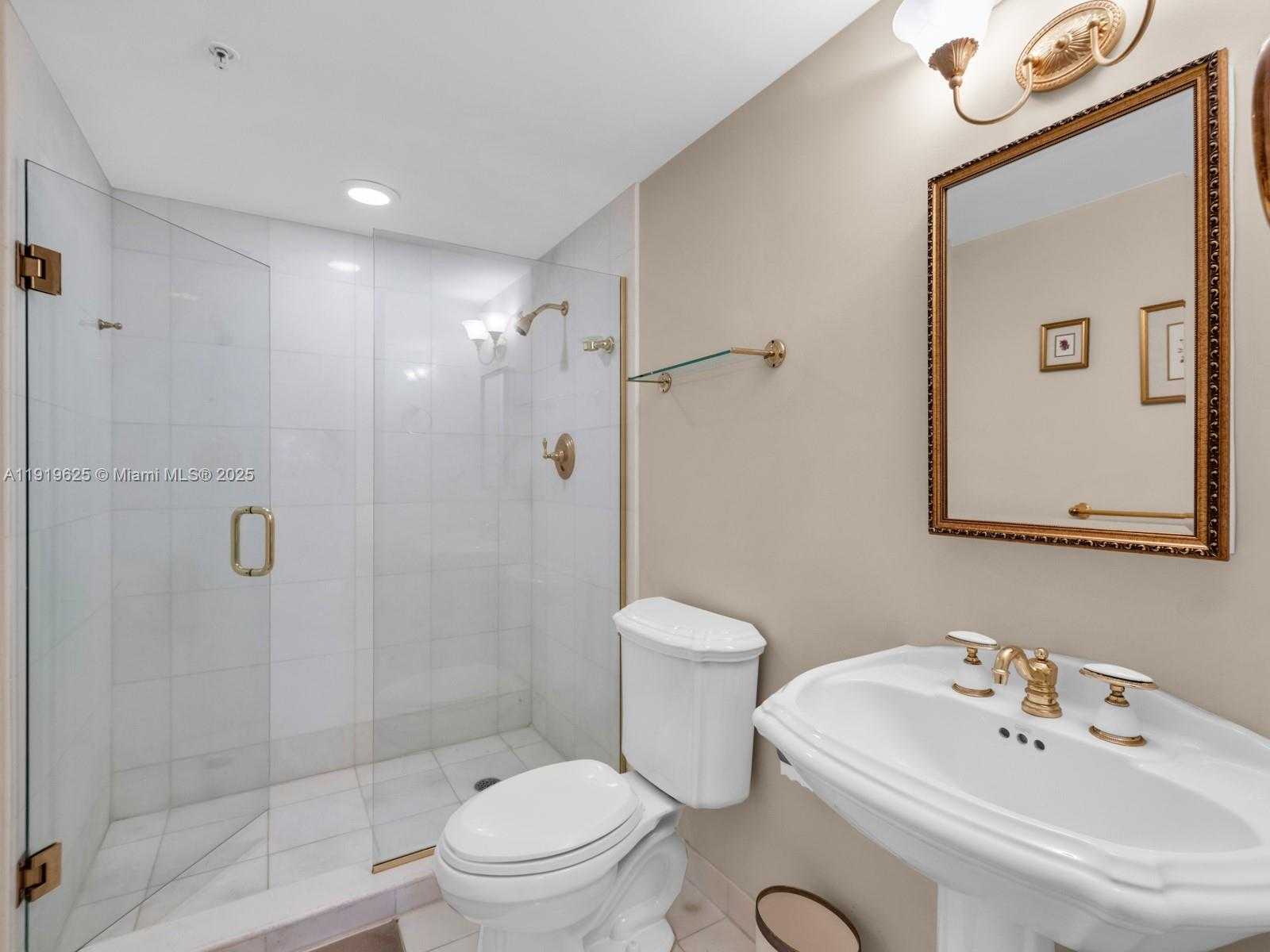 Small Image of 445 GRAND BAY DR #303, Key Biscayne Number 38