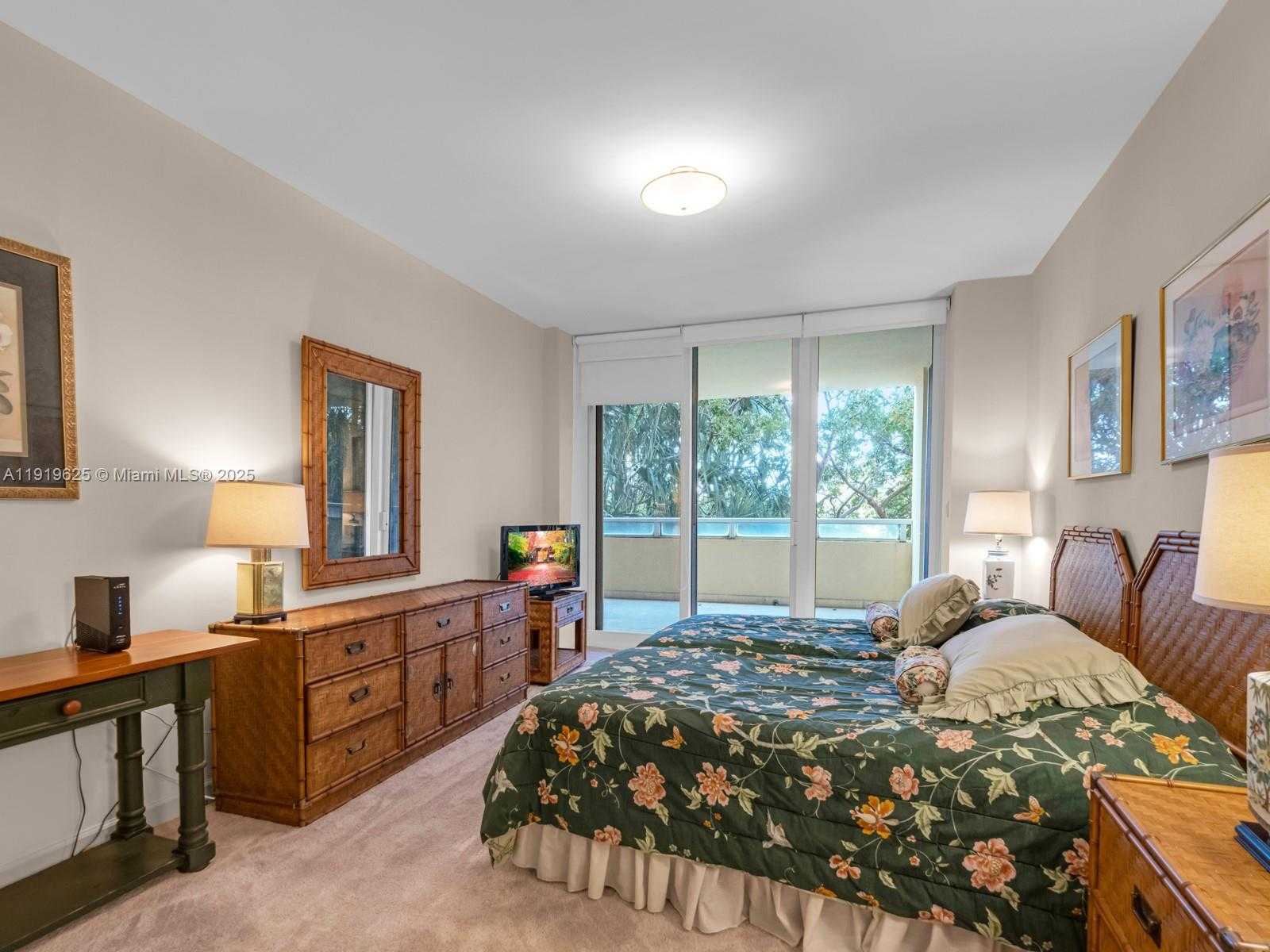 Small Image of 445 GRAND BAY DR #303, Key Biscayne Number 40